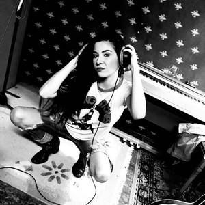 Meet your Posher, Gillian